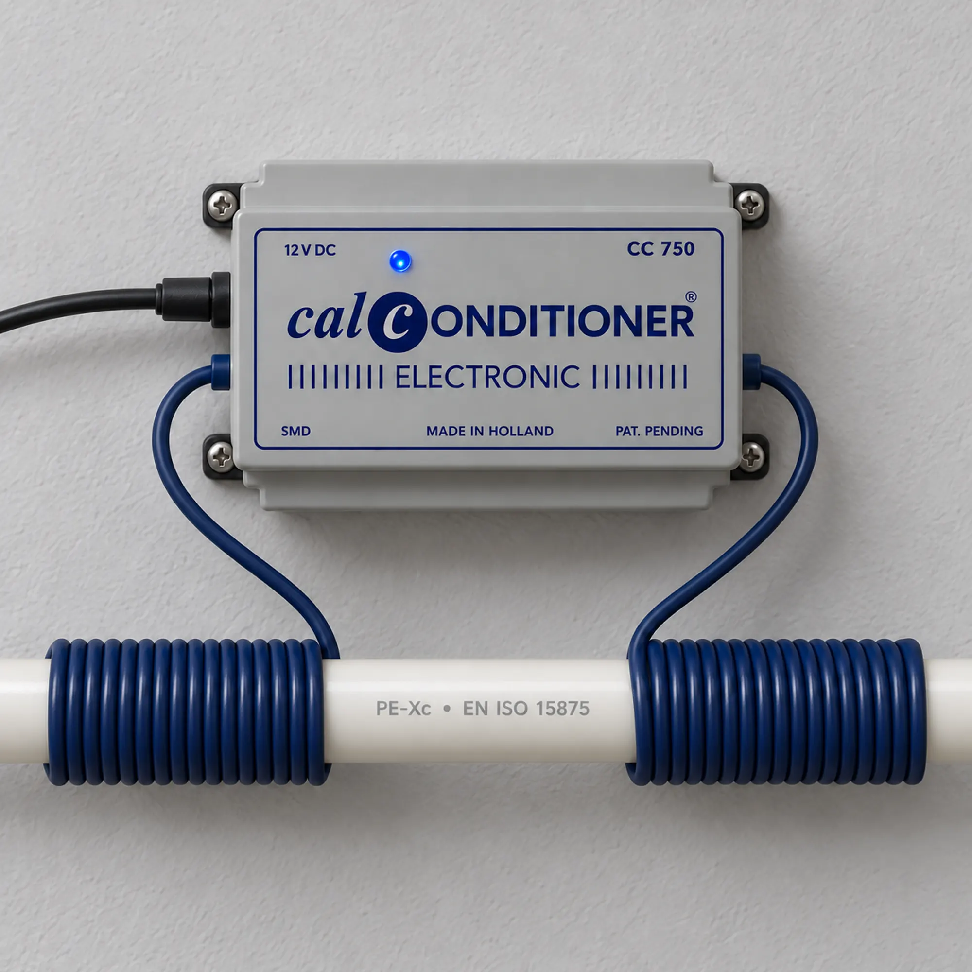 Calconditioner CC750 gemonteerd op een kunststof waterleiding